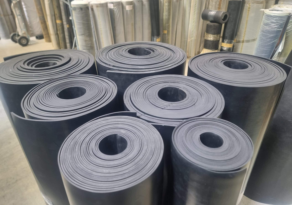 کاربرد ورق پلی یورتان در صنایع مختلف؛ راهکاری نوین برای عایق‌کاری